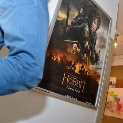 Poster in Studentenheim mit Filmwerbung