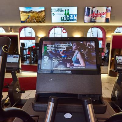 Boomerang.at - Helga - Fitness Screens - Fitness TouchPoint Sampling