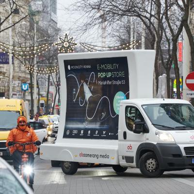 Boomerang.at - Porsche Moonctiy Vienna - Mobile Billboard - 2