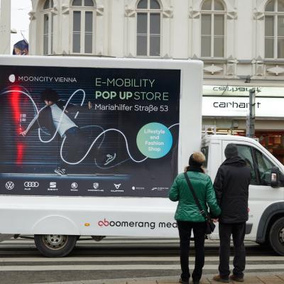 Boomerang.at - Porsche Moonctiy Vienna - Mobile Billboard - 3