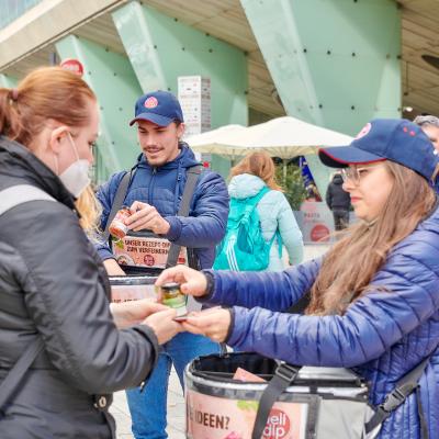 Boomerang.at - Deli Dip - Outdoor Promotion - 2