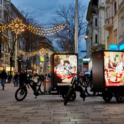 Boomerang.at - Coca Cola - Coke - LED eMotion Digital Bike - 2