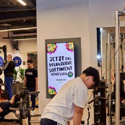 Boomerang-Vegavita-Fitness-AmbiScreens-4