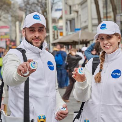 boomerang.at - Sprechblasen - Promotion - Outdoor - Nivea