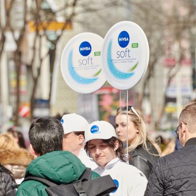 boomerang.at - Sprechblasen - Promotion - Outdoor - Nivea