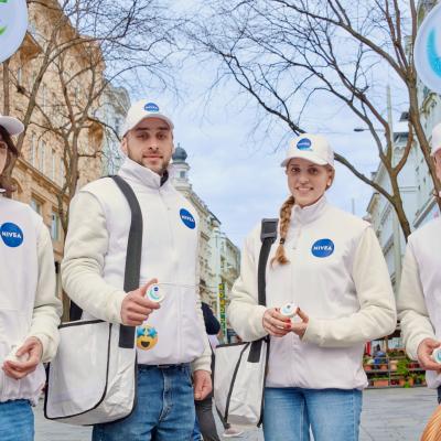 boomerang.at - Sprechblasen - Promotion - Outdoor - Nivea