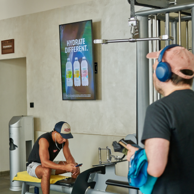 boomerang.at - AmbiScreens - Fitness - Hohes C Vitamin Water