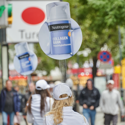 boomerang.at - Sprechblasen - Promotion - Outdoor - Neutrogena 