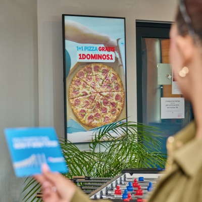 boomerang.at - AmbiScreens - Education - Domino's