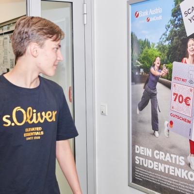 Boomerang.at - StudentenheimPoster - Education 