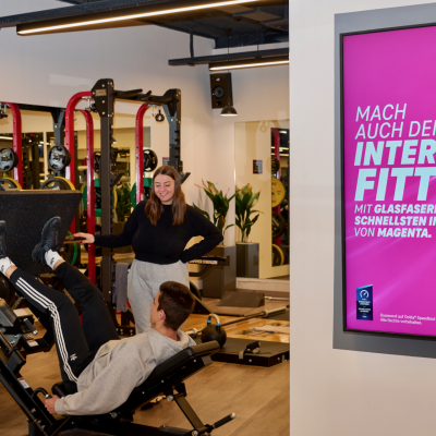 Boomerang.at - AmbiScreens - Fitness - Magenta
