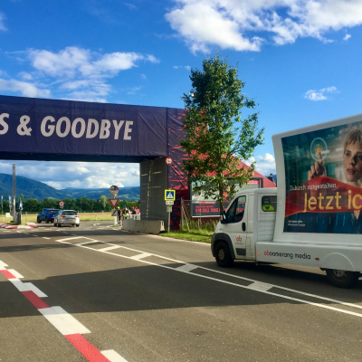 Boomerang.at - Mobile Billboard Tube - Outdoor